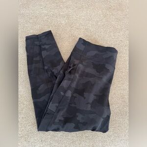 Women’s Lululemon Invigorate High-Rise Crop 23" (Size 12)